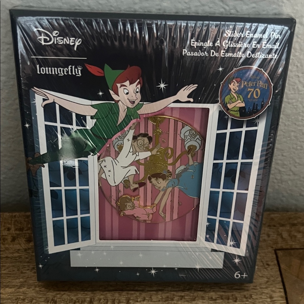 Disney Limited Edition Peter Pan Silhouette Pin - Blue and Black